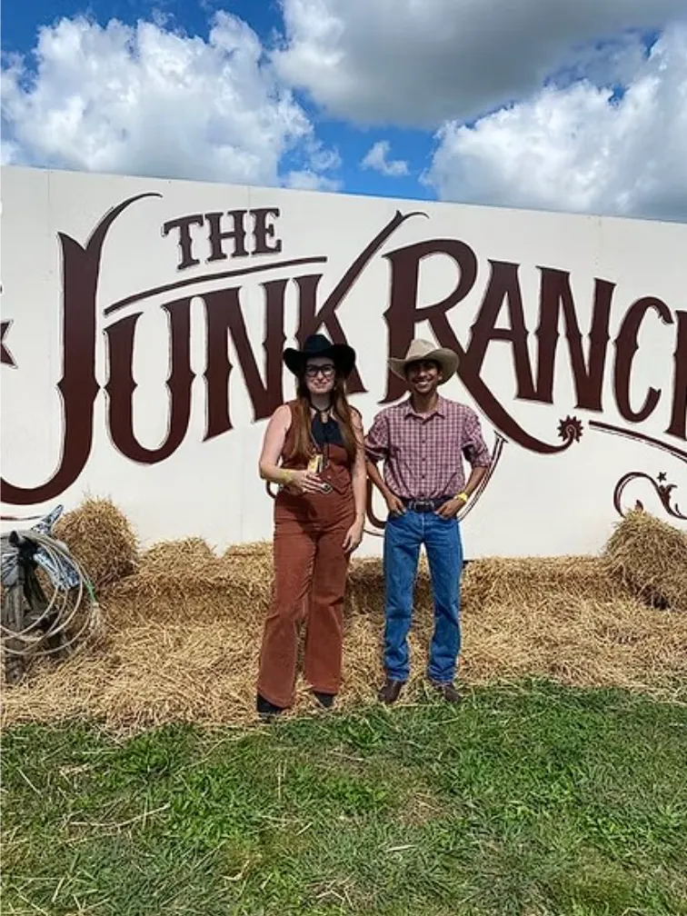 The Junk Ranch Fall Edition Fills Prairie Grove With Over 250 Vendor Booths