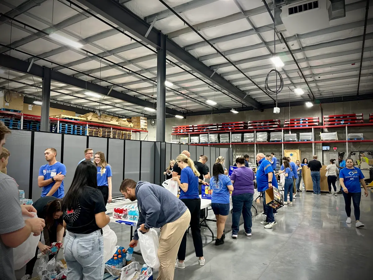 Sam's Club associates volunteering