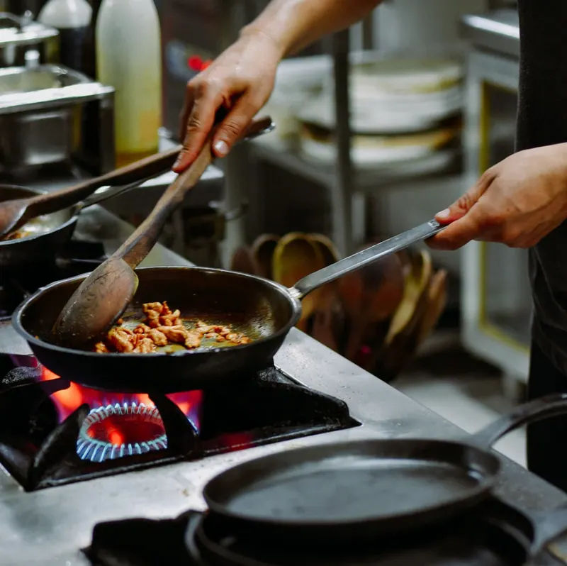 Thai Spice Spirit Night Gives Back to Holcomb PTA