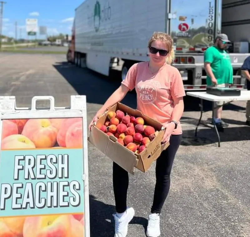 Fayetteville Fruit Truck Alert: Don’t Miss the 7 PM Drop