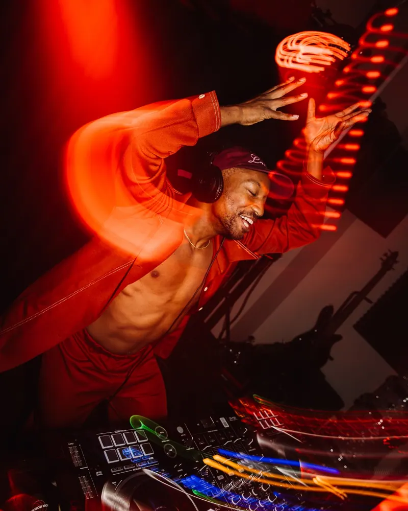 Momentous Returns With Two Nights of Music and Art