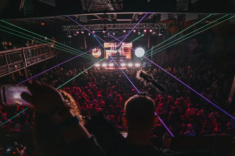 Best of Both Worlds Rave Brings 20 Years of Hannah Montana Hits to Ozark Music Hall