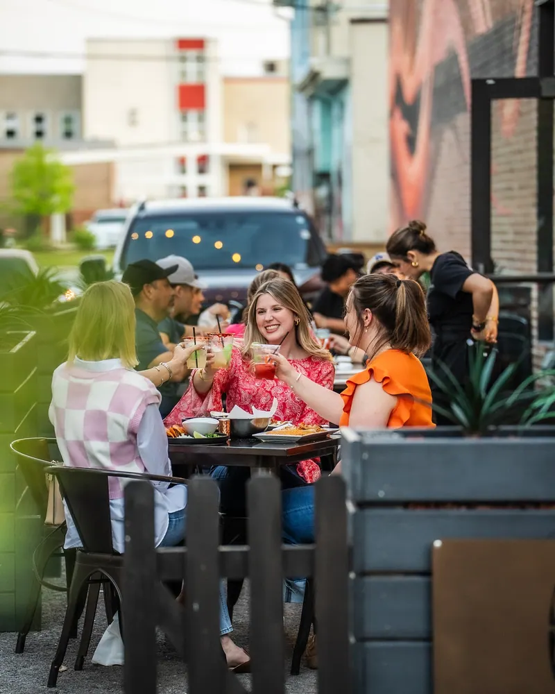 Emma Avenue Sets the Table Again for Downtown Springdale’s 10th Annual Street Dinner