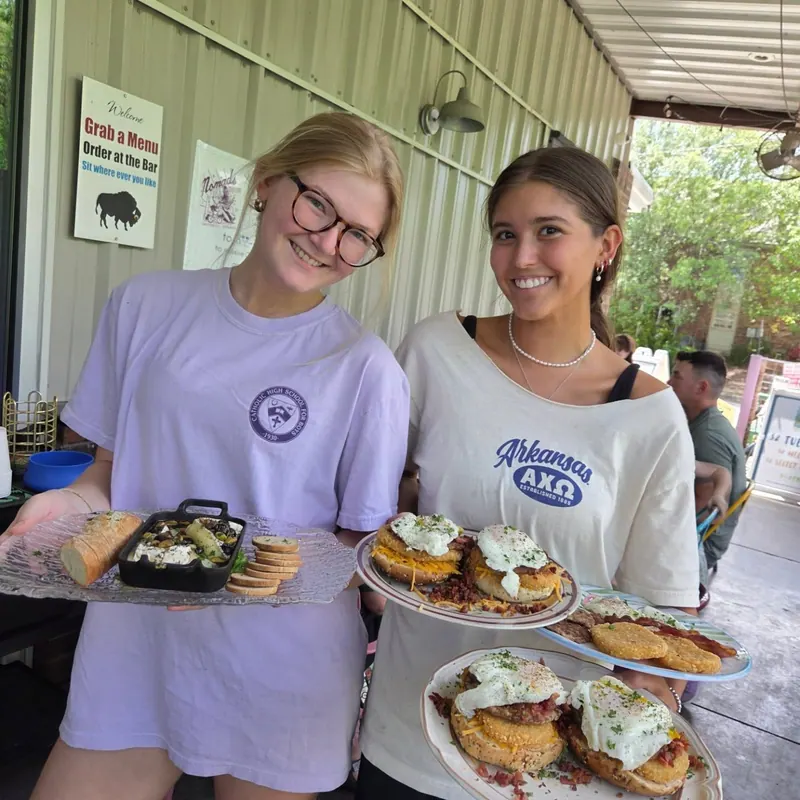Nomads Turns Brunch Into a Party With Live Music and Daiquiris