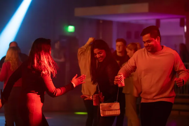 Glow Ghoul Party Turns Halloween Into a Singles Night
