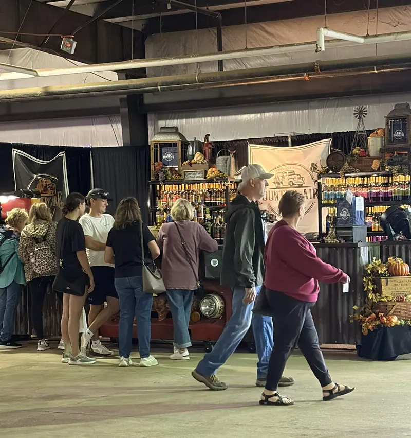 Explore Four Days of Handmade Finds at It’s Fall Y’all Craft Fair