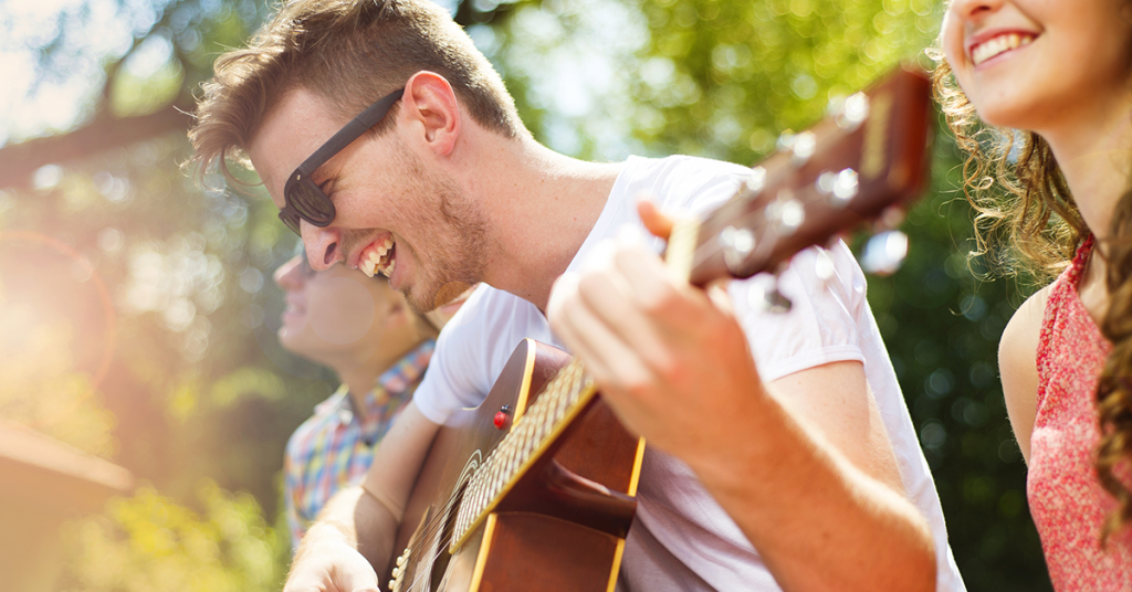 Pickin' at the train station