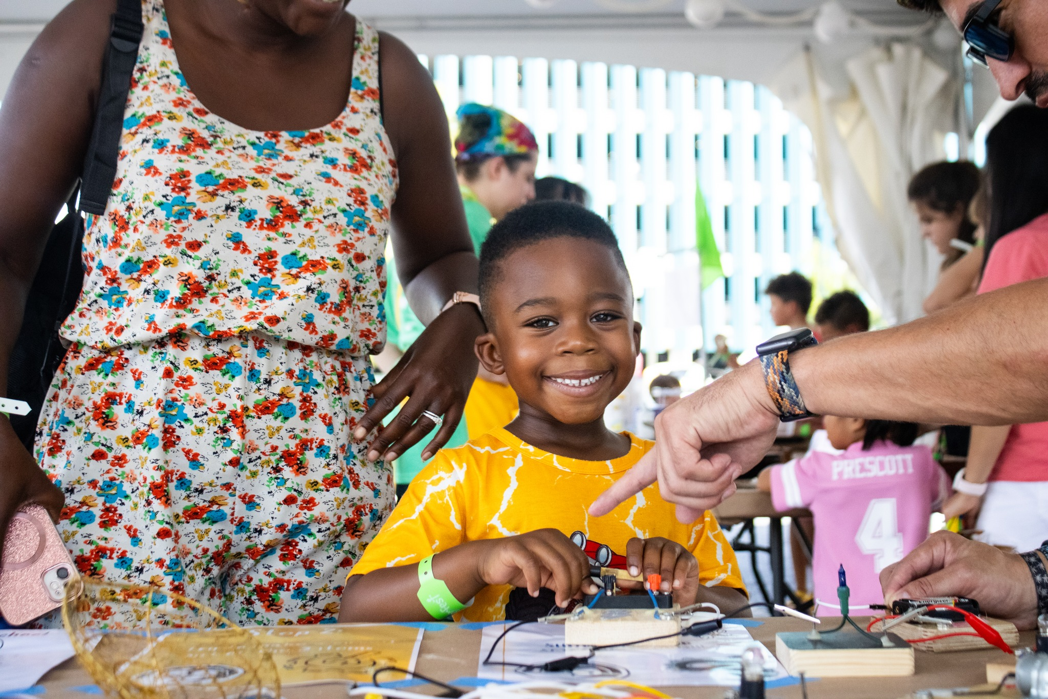 Make Memories at the Amazeum’s Holiday Playland